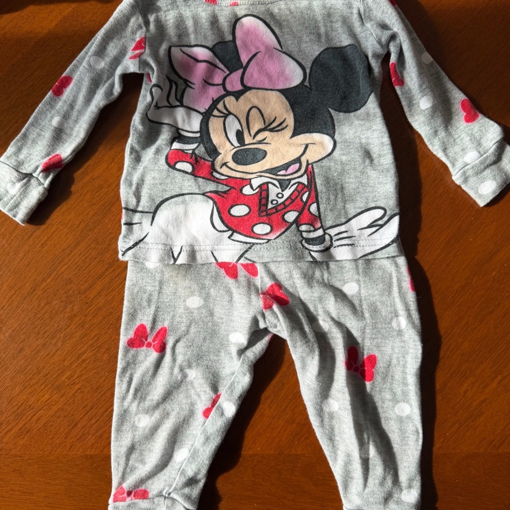 2 - Disney Junior Minnie 2 piece Outfits - 1 gray and 1 red Size 18 Months